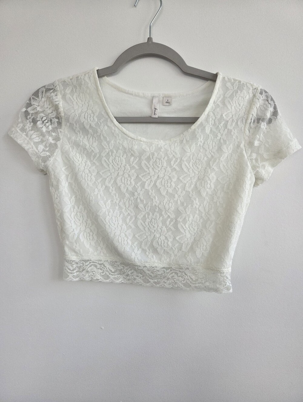 Frenchi White Lace Cropped Scoop Neck Top, sz S